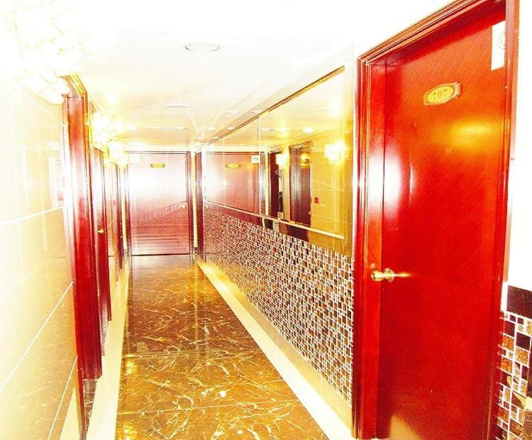 הונג קונג New Chung King Mansion Guest House - Tower C מראה חיצוני תמונה